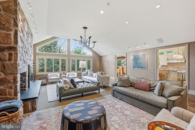 728 MILL ST, Moorestown, NJ 08057