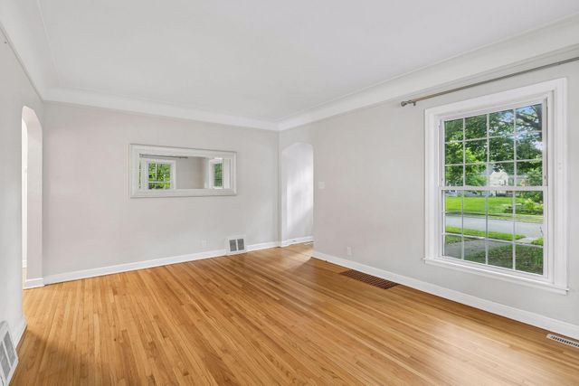 3240 Hampshire Avenue S, Saint Louis Park, MN 55426