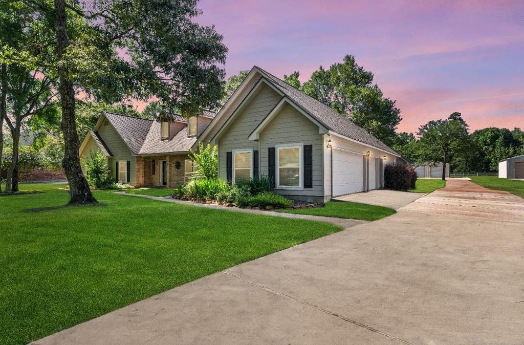 15680 Connie Lane, Montgomery, TX 77316