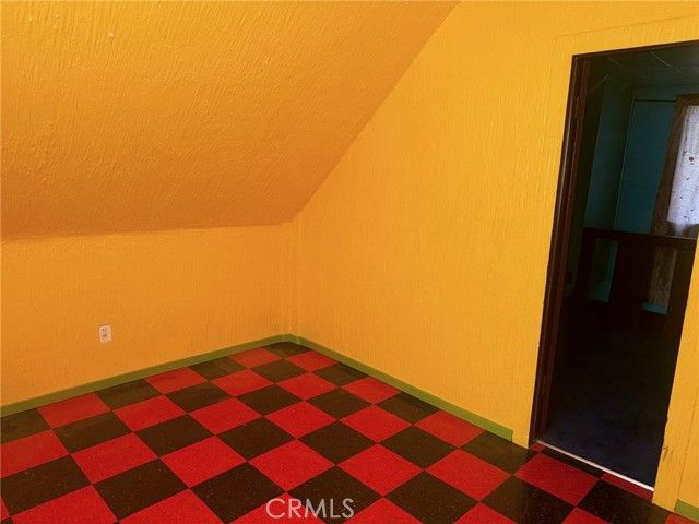 744 Woodland, Crestline, CA 92325