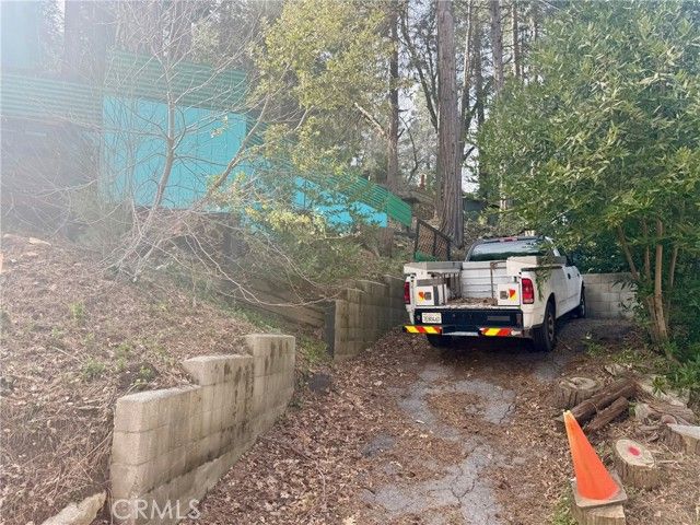 744 Woodland, Crestline, CA 92325