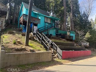 744 Woodland, Crestline, CA 92325