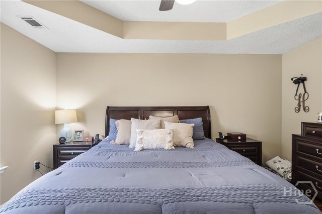 538 Cobblestone Circle, Bloomingdale, GA 31302