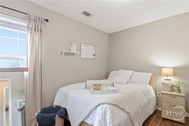 538 Cobblestone Circle, Bloomingdale, GA 31302