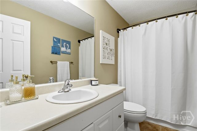 538 Cobblestone Circle, Bloomingdale, GA 31302