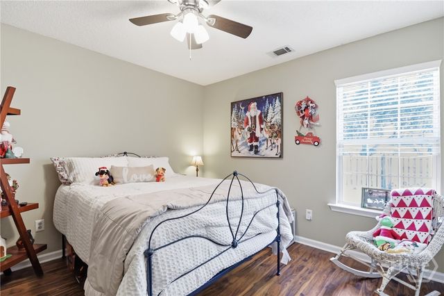 538 Cobblestone Circle, Bloomingdale, GA 31302