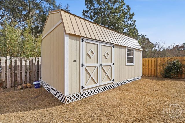 538 Cobblestone Circle, Bloomingdale, GA 31302