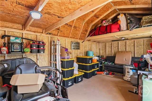 538 Cobblestone Circle, Bloomingdale, GA 31302