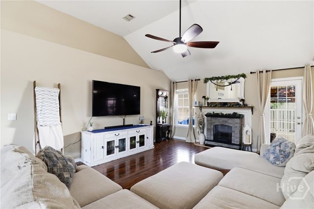 538 Cobblestone Circle, Bloomingdale, GA 31302