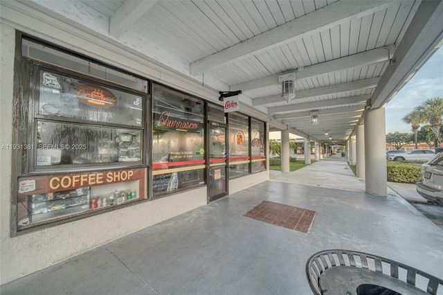 Natural Chicken Grill Business Sale of Franchise or Assets, Miami, FL 33183