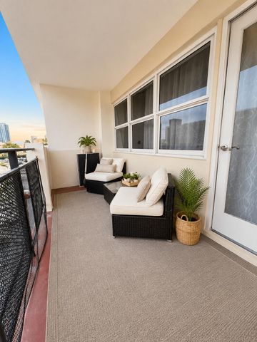 401 Golden Isles Drive 402, Hallandale Beach, FL 33009