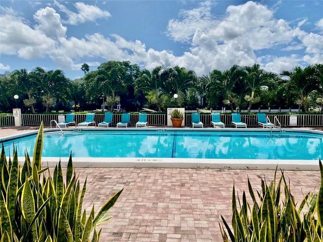 401 Golden Isles Drive 402, Hallandale Beach, FL 33009