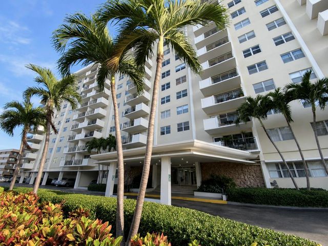 401 Golden Isles Drive 402, Hallandale Beach, FL 33009