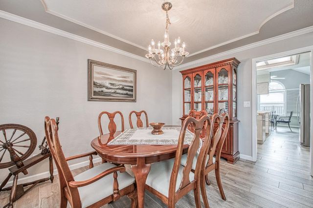 2343 E Chennault Avenue, Fresno, CA 93720