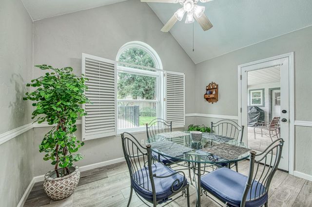 2343 E Chennault Avenue, Fresno, CA 93720