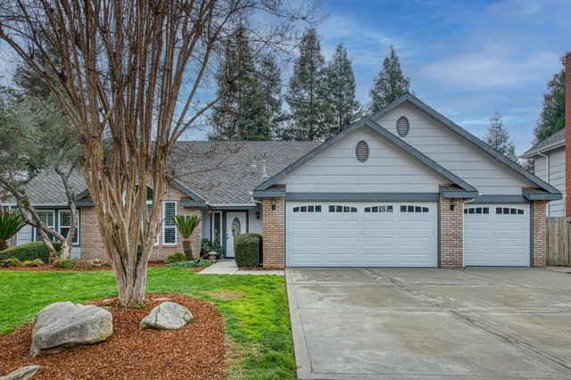 2343 E Chennault Avenue, Fresno, CA 93720