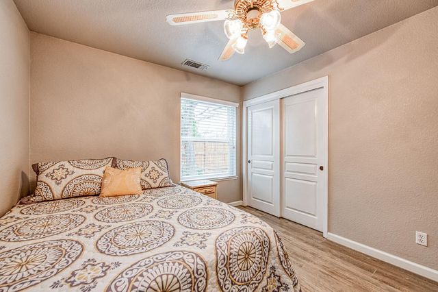 2343 E Chennault Avenue, Fresno, CA 93720