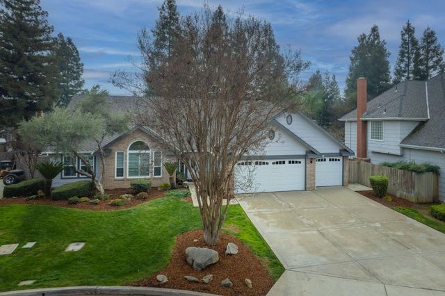 2343 E Chennault Avenue, Fresno, CA 93720