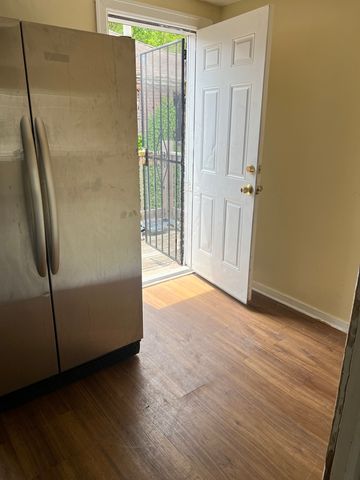 8143 S Colfax Avenue, Chicago, IL 60617