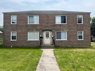 8143 S Colfax Avenue, Chicago, IL 60617