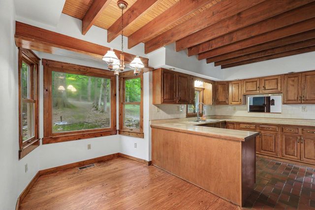 1027 Beaver Road, Walton, KY 41094
