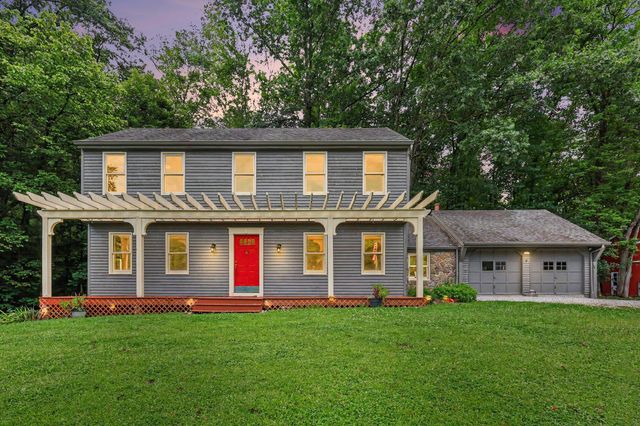 1027 Beaver Road, Walton, KY 41094