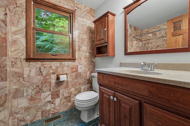 1027 Beaver Road, Walton, KY 41094