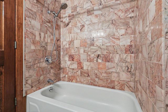 1027 Beaver Road, Walton, KY 41094
