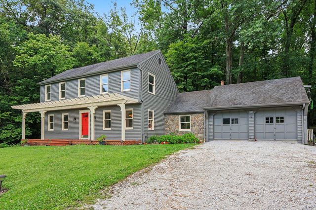 1027 Beaver Road, Walton, KY 41094