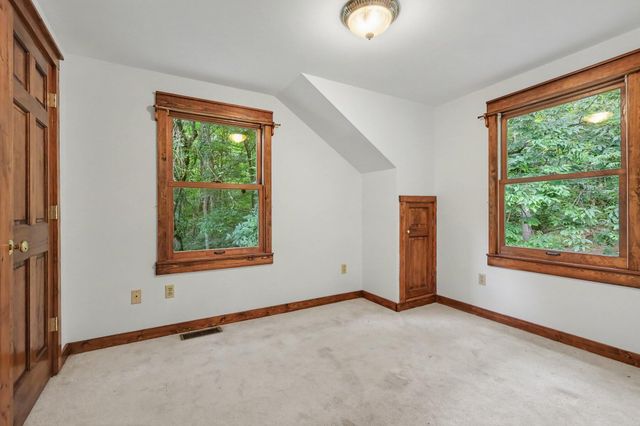 1027 Beaver Road, Walton, KY 41094