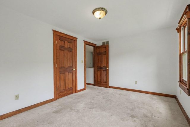 1027 Beaver Road, Walton, KY 41094