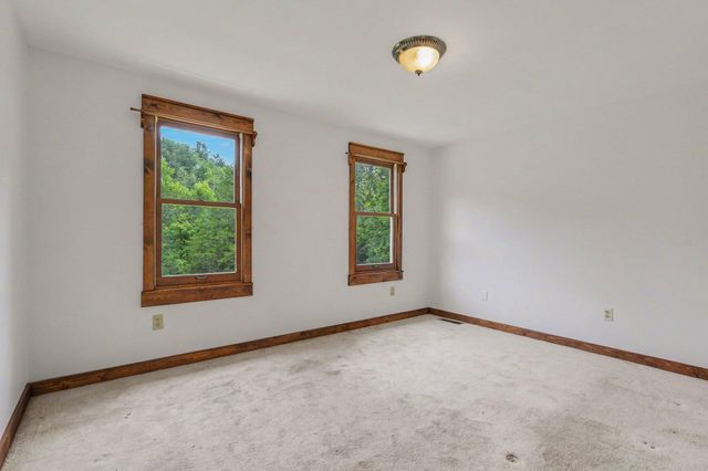 1027 Beaver Road, Walton, KY 41094