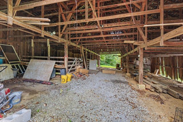 1027 Beaver Road, Walton, KY 41094