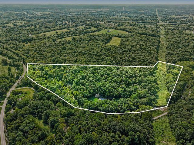 1027 Beaver Road, Walton, KY 41094