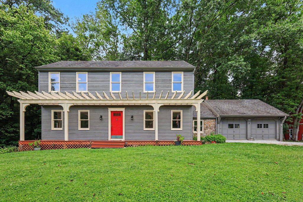 1027 Beaver Road, Walton, KY 41094