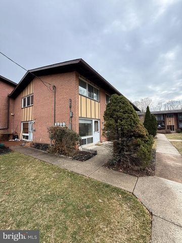 10163 FAIR WOODS DR, Fairfax, VA 22030