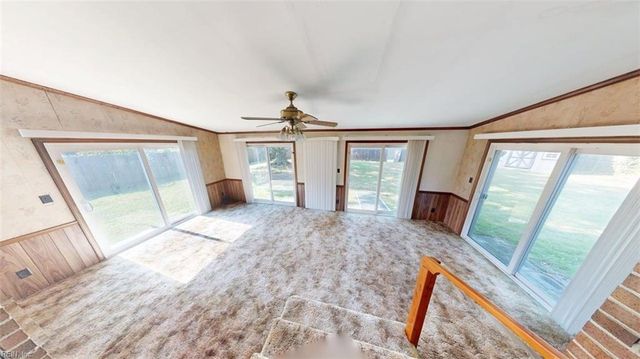 110 Joanne DR, Seaford, VA 23696