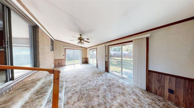 110 Joanne DR, Seaford, VA 23696