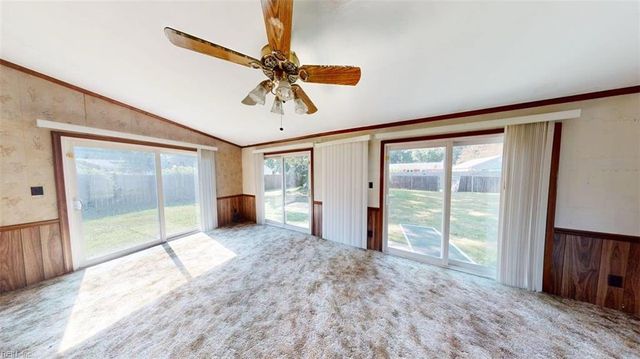 110 Joanne DR, Seaford, VA 23696