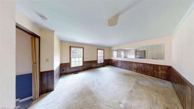 110 Joanne DR, Seaford, VA 23696