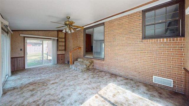 110 Joanne DR, Seaford, VA 23696