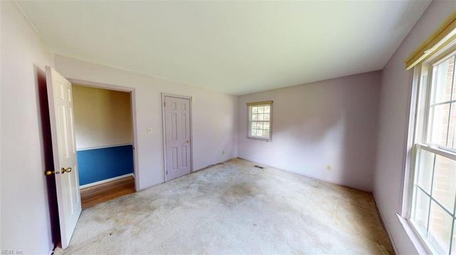 110 Joanne DR, Seaford, VA 23696
