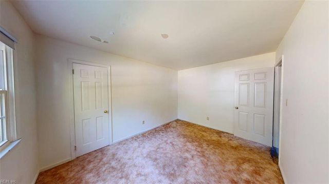110 Joanne DR, Seaford, VA 23696