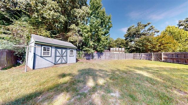 110 Joanne DR, Seaford, VA 23696