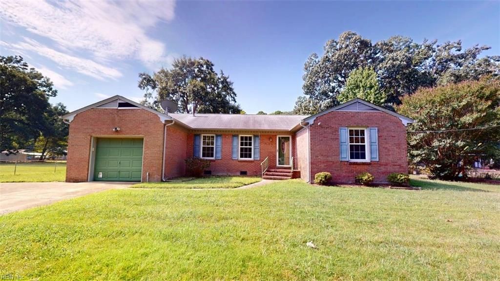 110 Joanne DR, Seaford, VA 23696