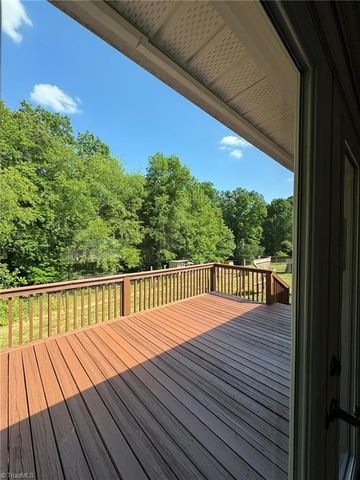 3028 Quaker Church Road, Pinnacle, NC 27043
