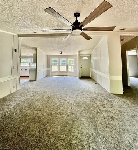 3028 Quaker Church Road, Pinnacle, NC 27043