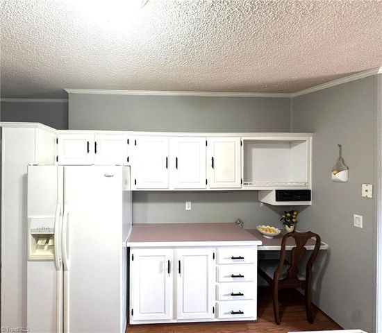 3028 Quaker Church Road, Pinnacle, NC 27043