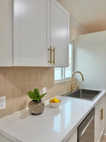 613 W Kettleman Ln, Lodi, CA 95240