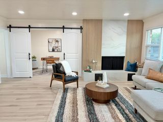 613 W Kettleman Ln, Lodi, CA 95240